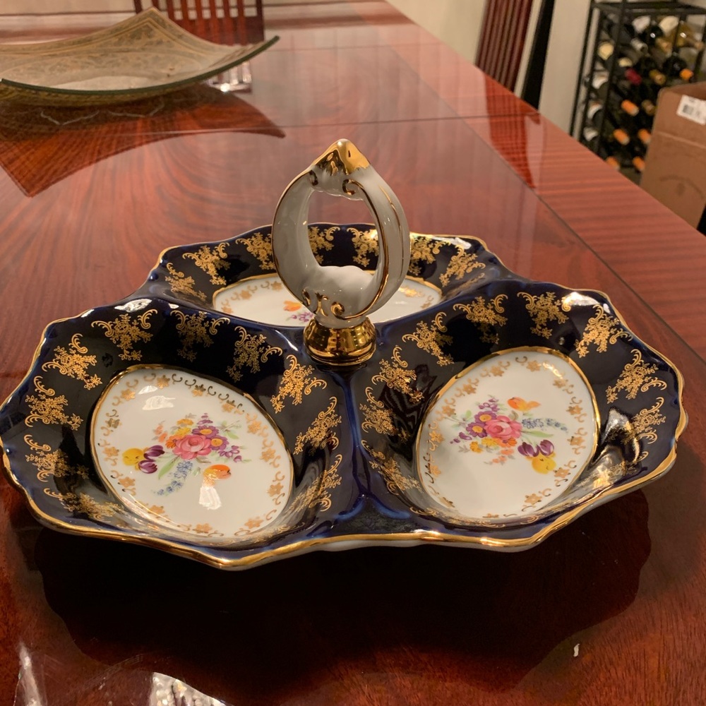 NWT FINE CHINA SERVING PLATE FROM CZECH REPUBLIC